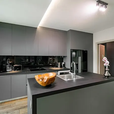 Luxury Apartamento *
